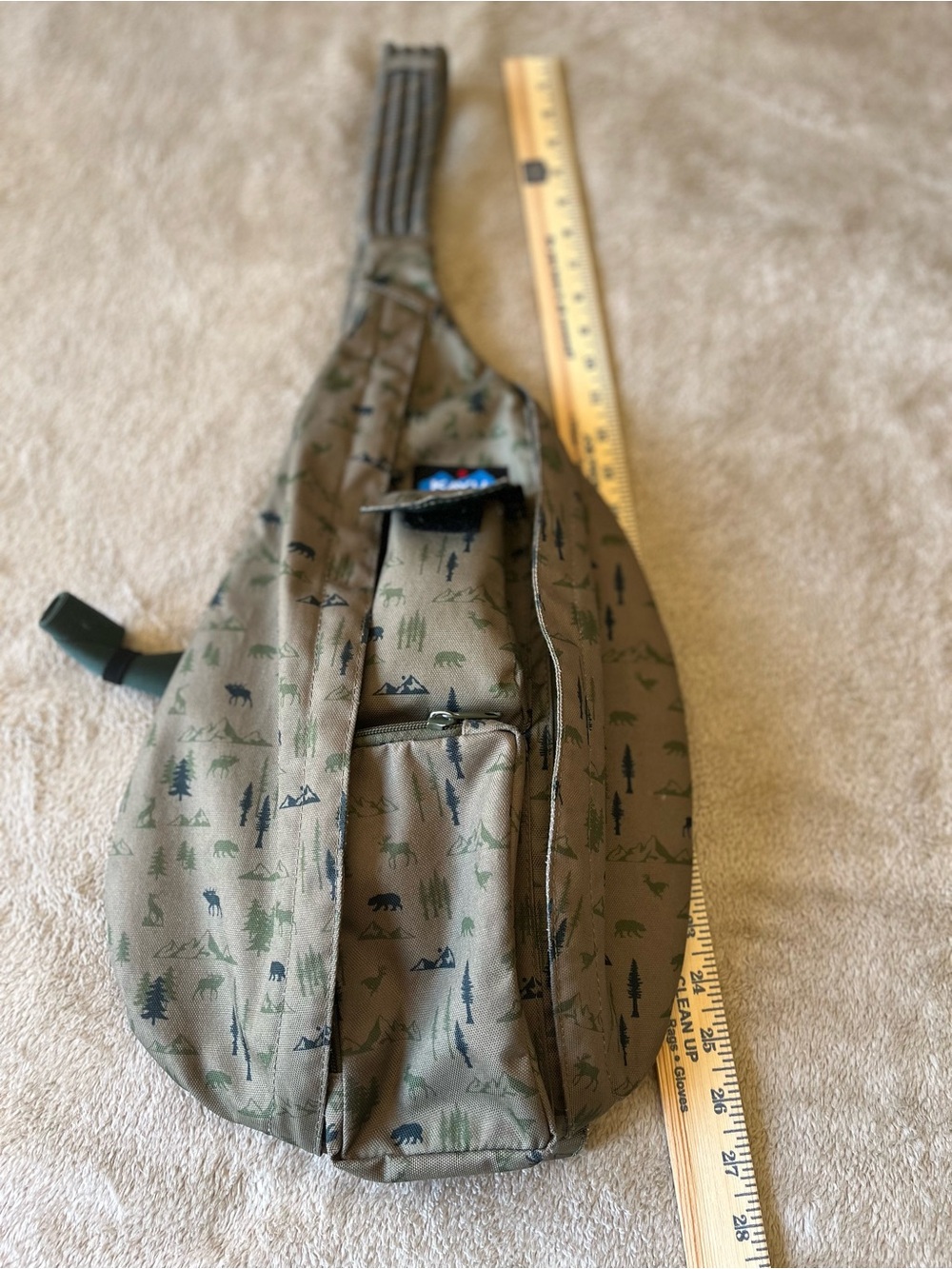 Kavu Green Sling Bag Forest Rope Crossbody Adjustable Bears Dear Mountain